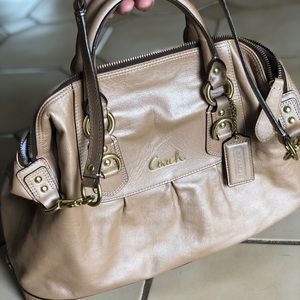 Like new Authentic Coach purse